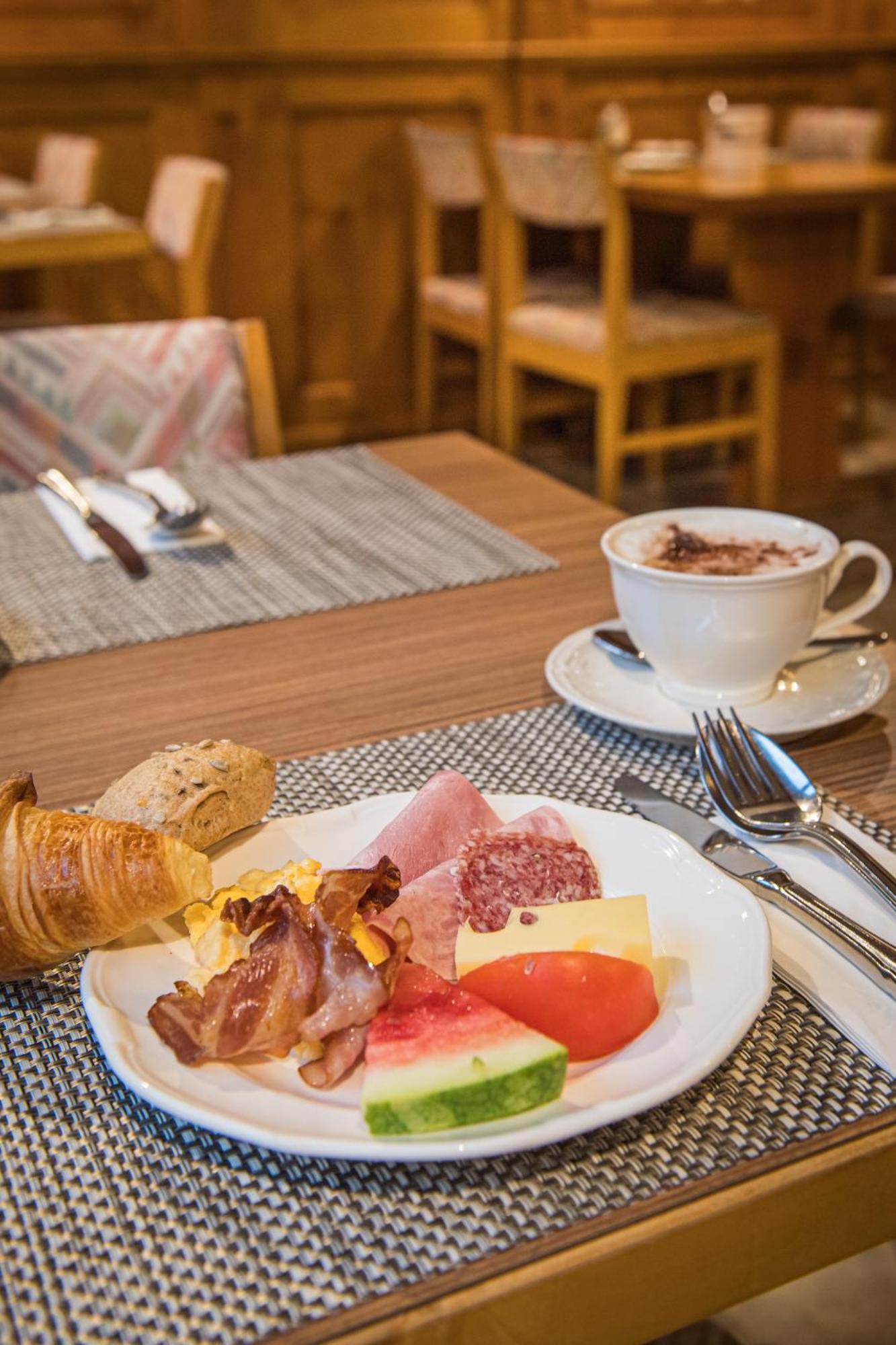 Hotel Taescherhof Täsch Kültér fotó