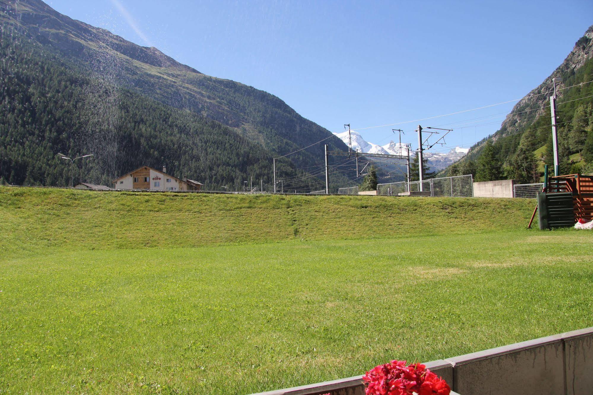 Hotel Taescherhof Täsch Kültér fotó